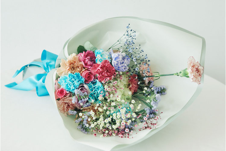 今年も、スタイリスト・東ゆうなさんが束ねたブーケを母の日に | Kraso