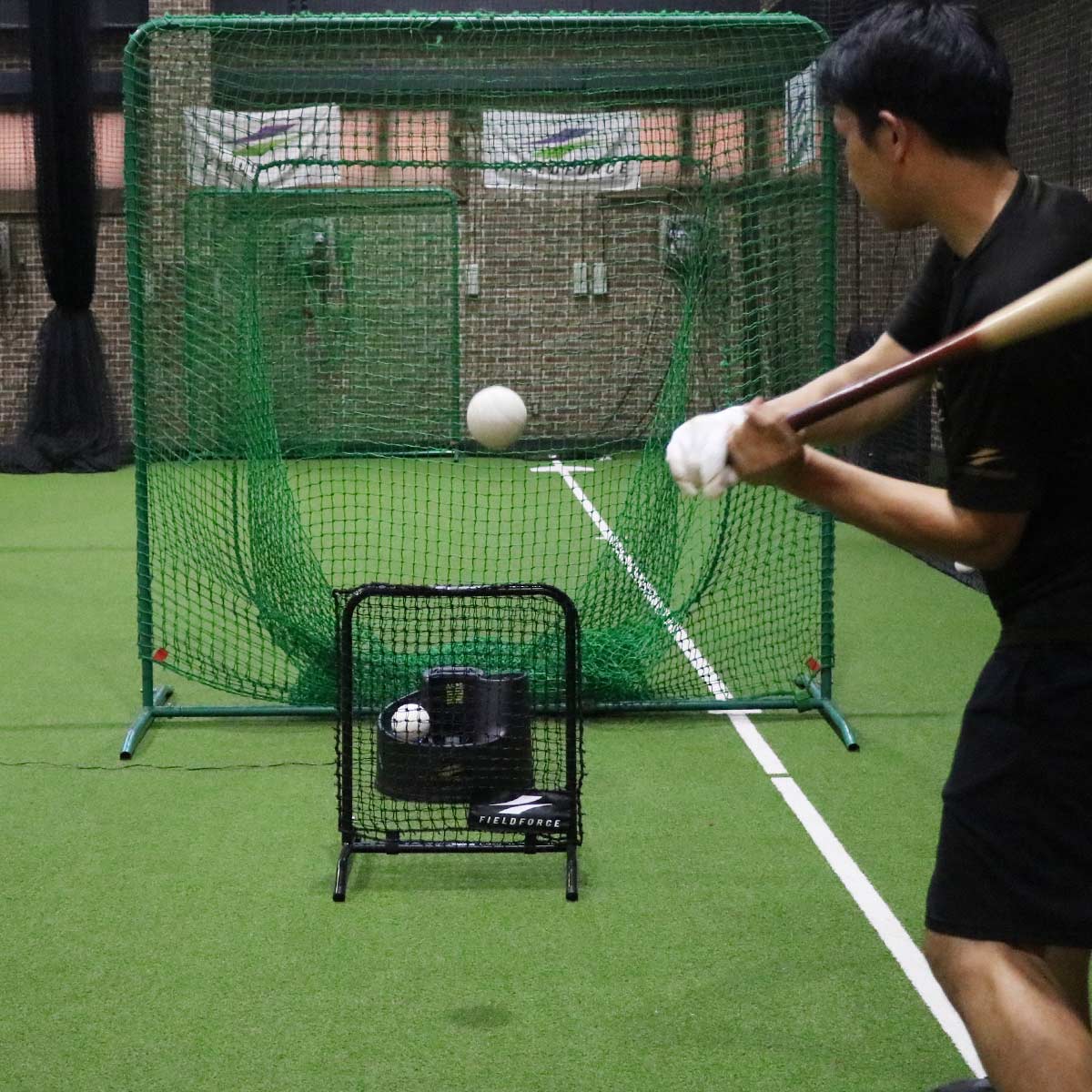 ソフトボール用トスマシン｜FTM-350S – フィールドフォース