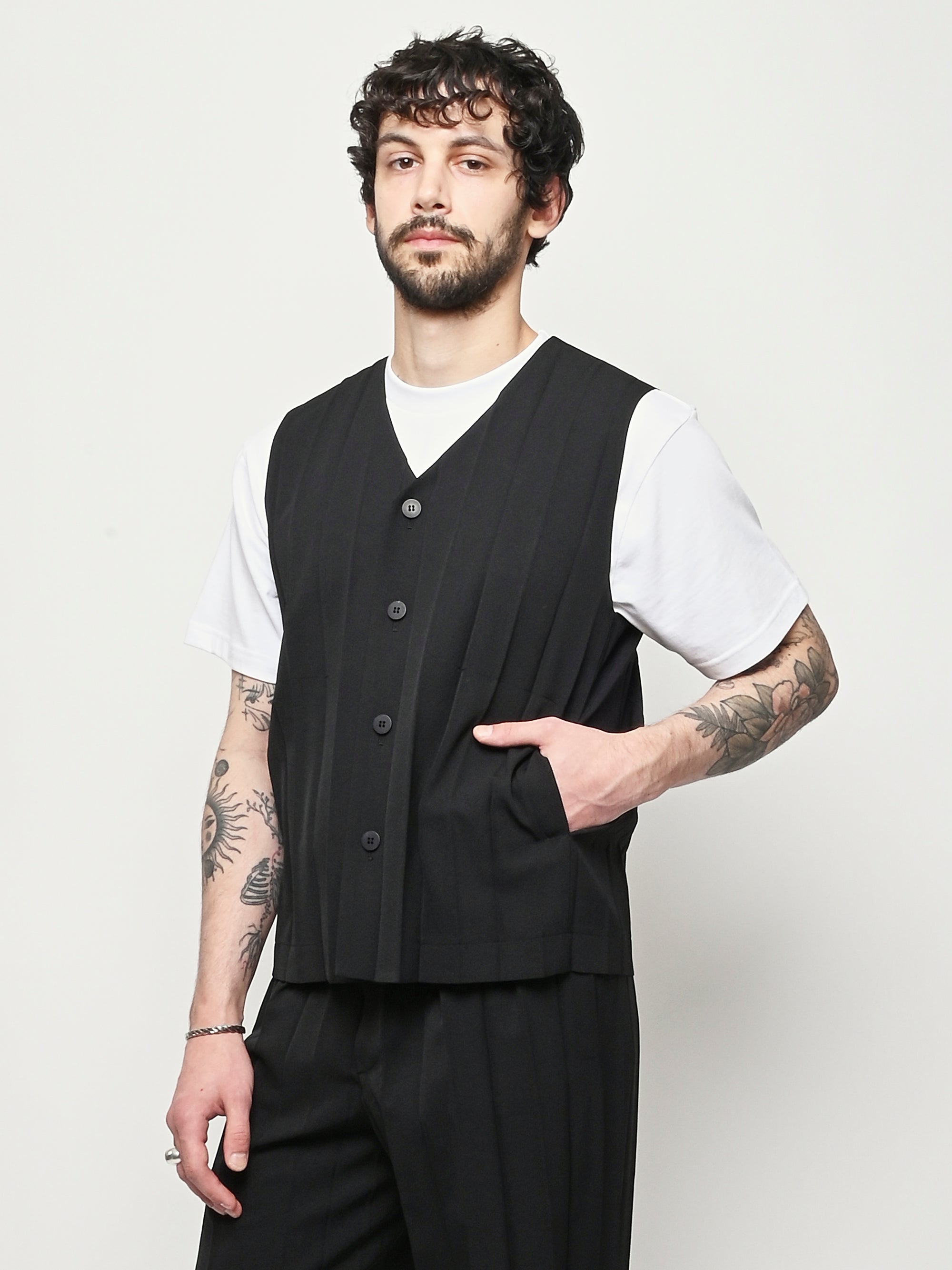 Homme Plisse Issey Miyake - Edge Ensemble Vest – Frances May