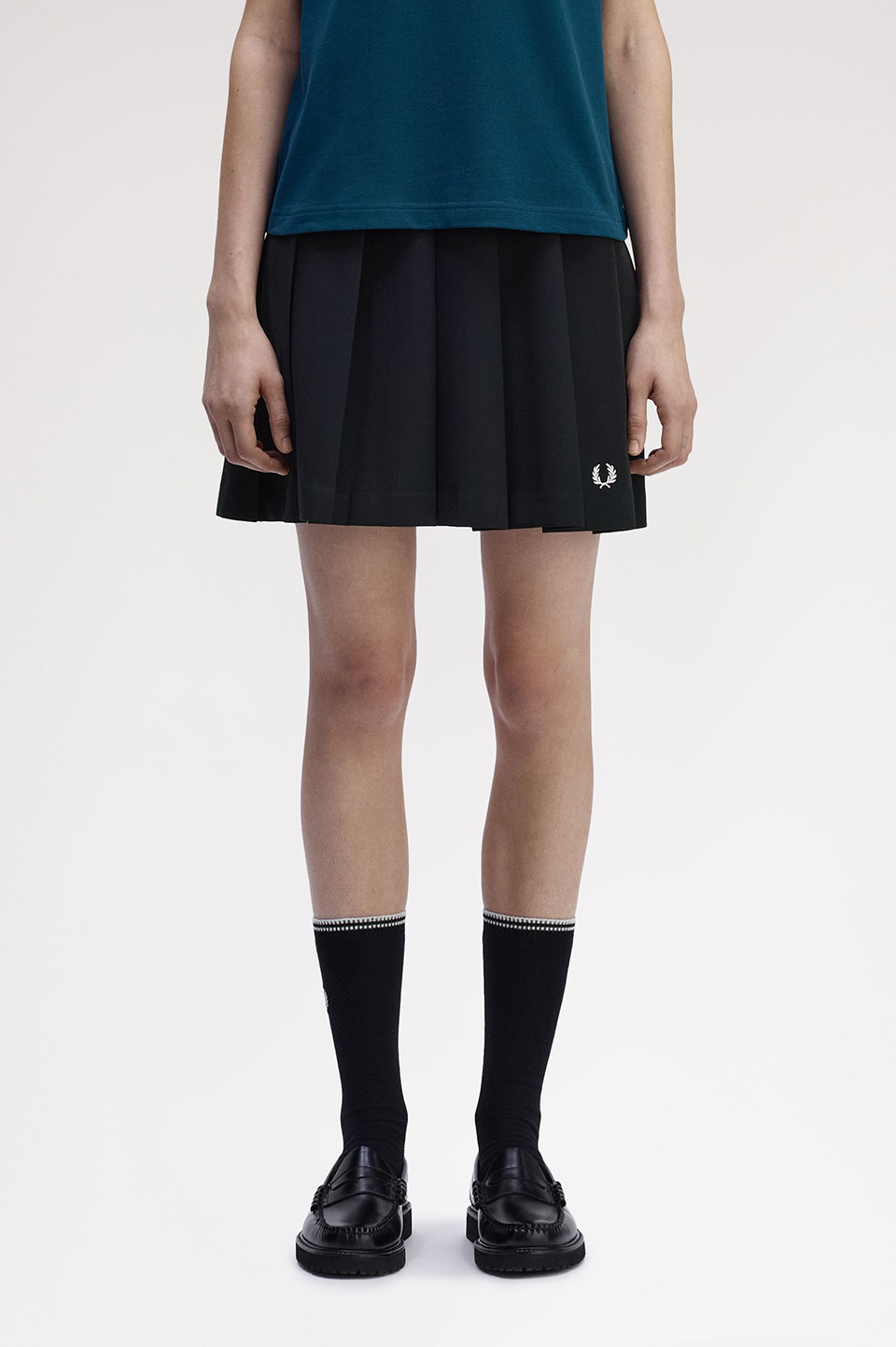 Tipped Pleated Skirt(6 102：BLACK): | FRED PERRY JAPAN | フレッド