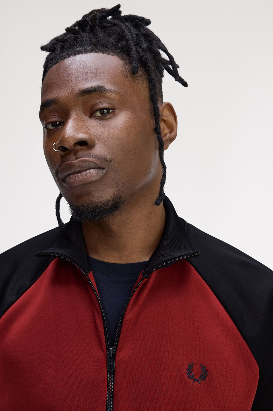 Contrast Sleeve Track Jacket(S Y35：BURTN RED / NAVY): | FRED