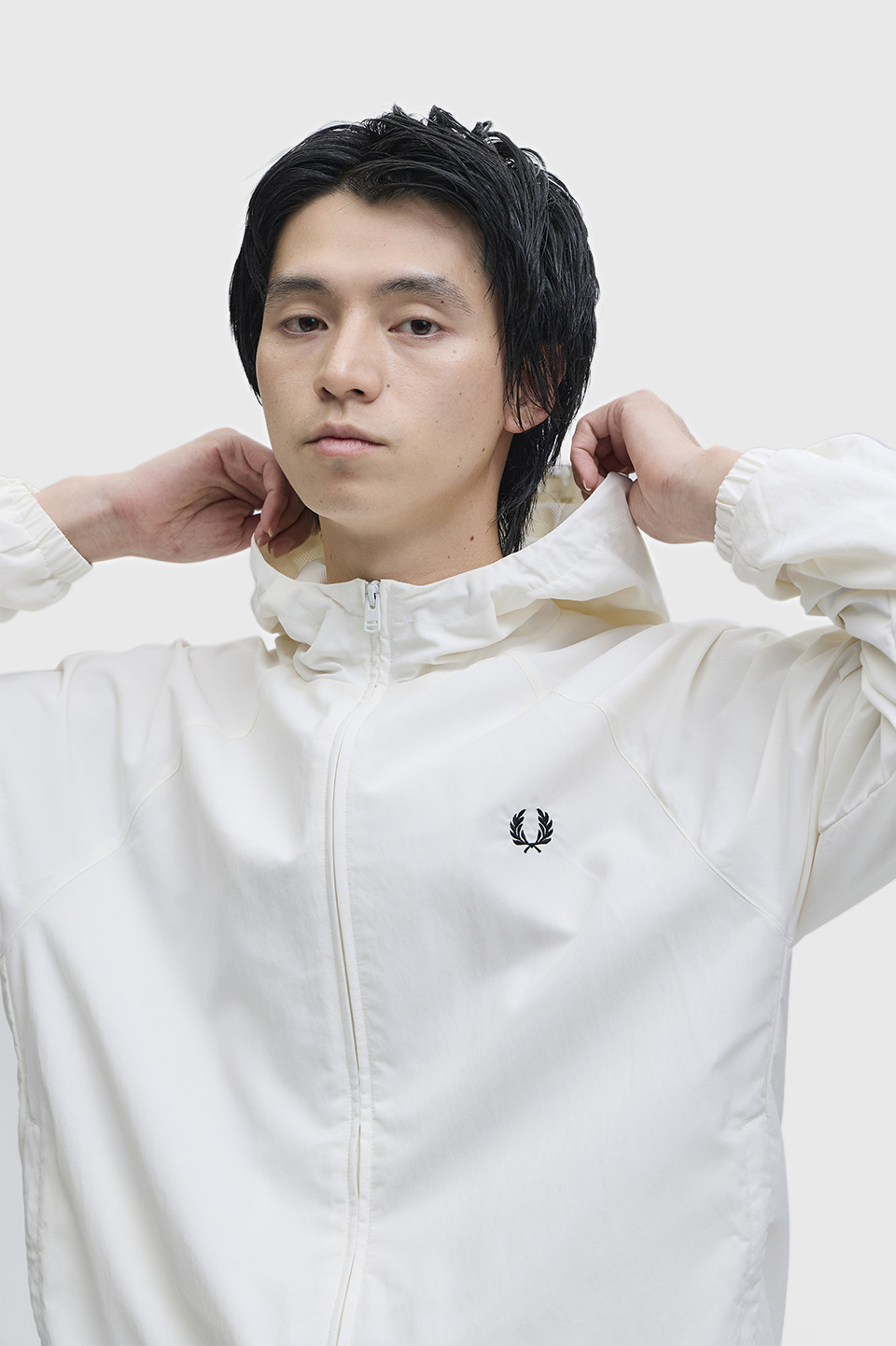 Hooded Shell Jacket(S 129：SNOW WHITE): | FRED PERRY JAPAN