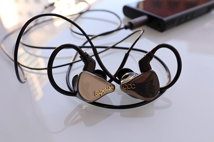 qdc SUPERIORレビュー | リケーブルを楽しめる10mmダイナミック