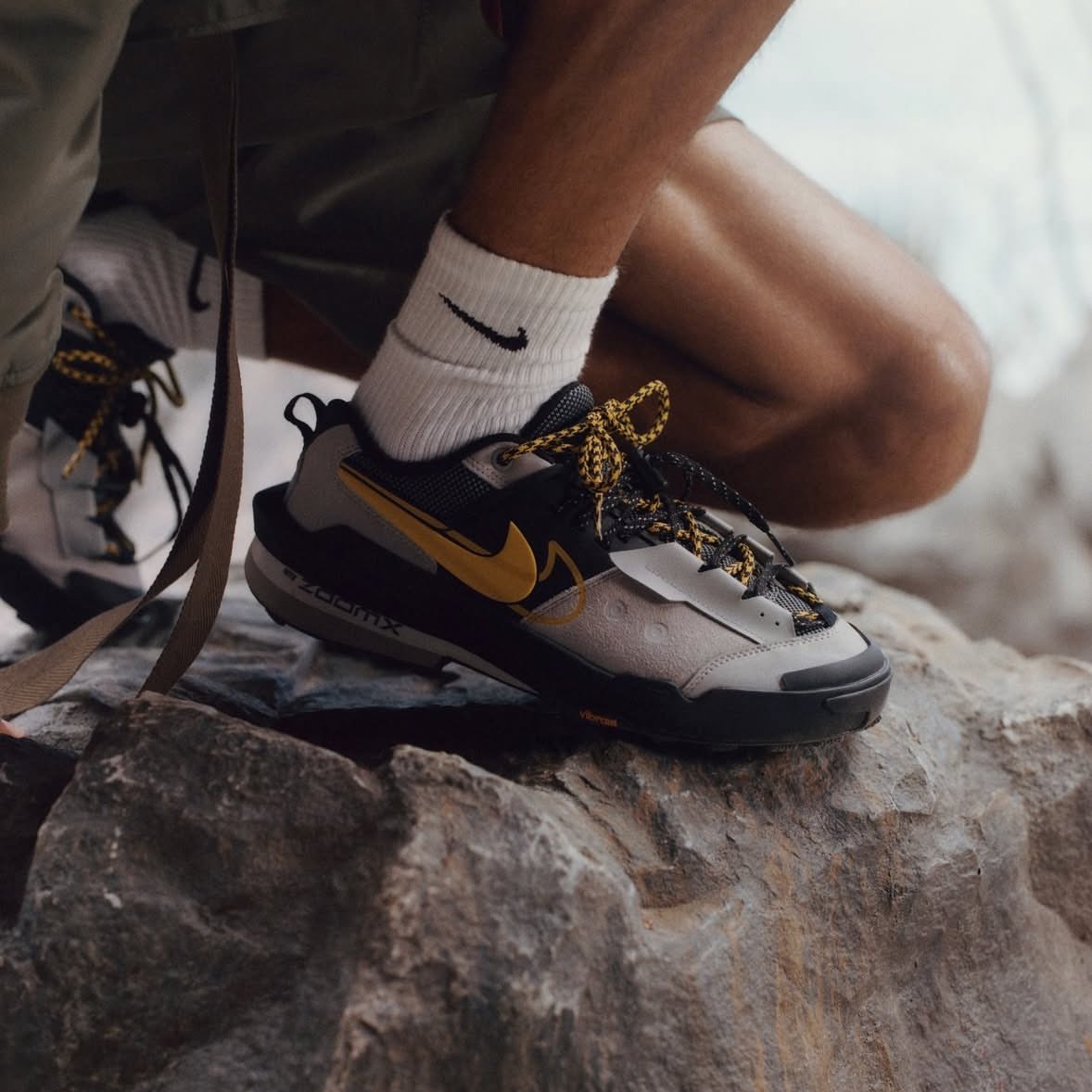 2025年 5/9 発売】sacai x NIKE Zegamadome 2025 SS (サカイ ナイキ