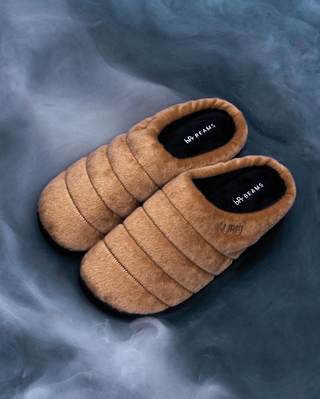 2024年 9月上旬 発売】SUBU × bPr BEAMS 別注 フェイクファー サンダル