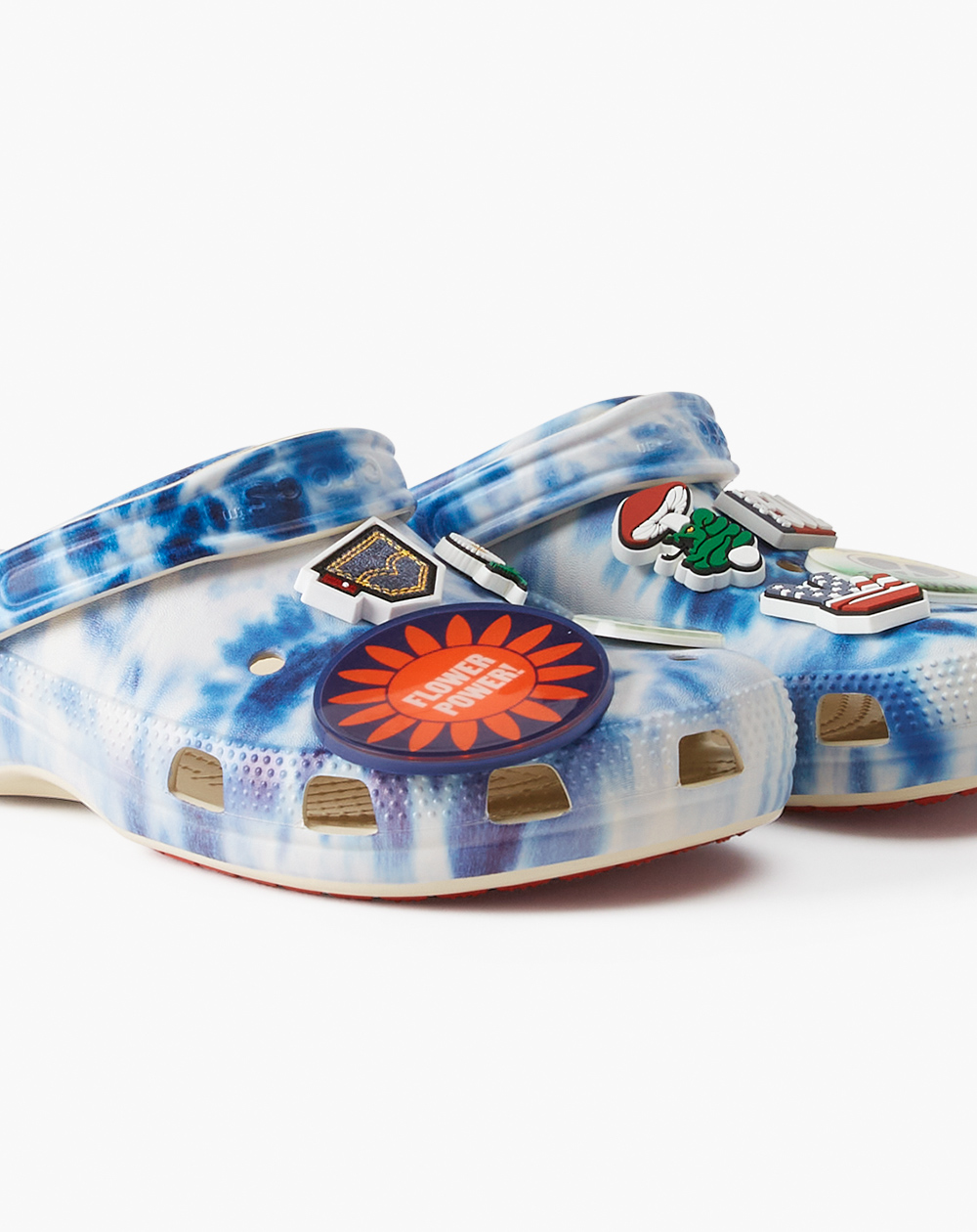 国内 9/20、9/22 発売予定！Levi's × Crocs コラボ All-Terrain Clog