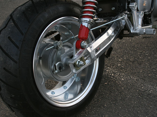 モンキーに10インチ5.5Jワイドホイールを装着する | Gクラフト