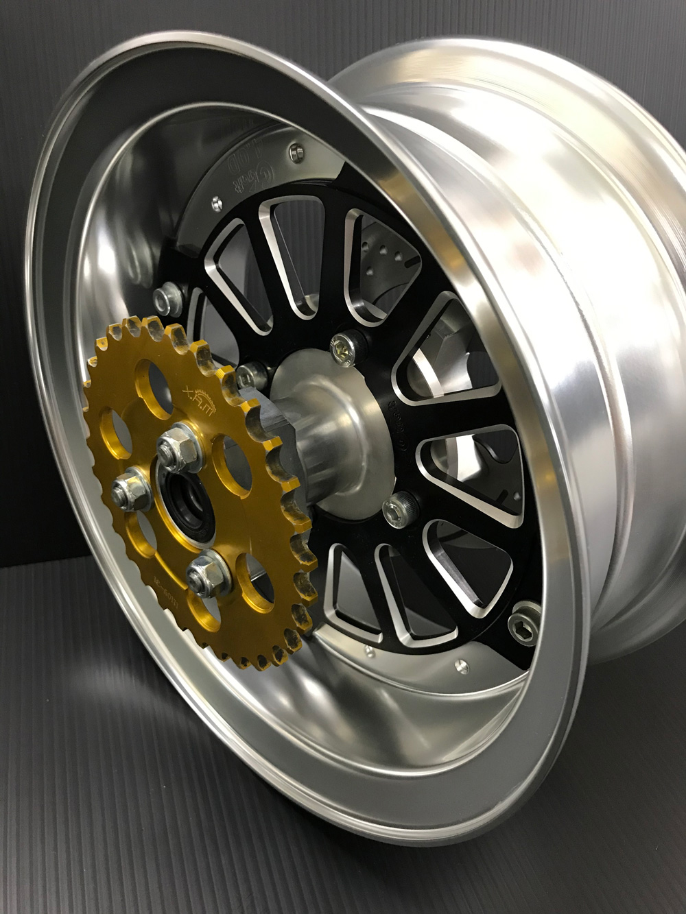 10インチの組み方 ディスク編 （3.5J、4.0J、5.5J） | Gクラフト