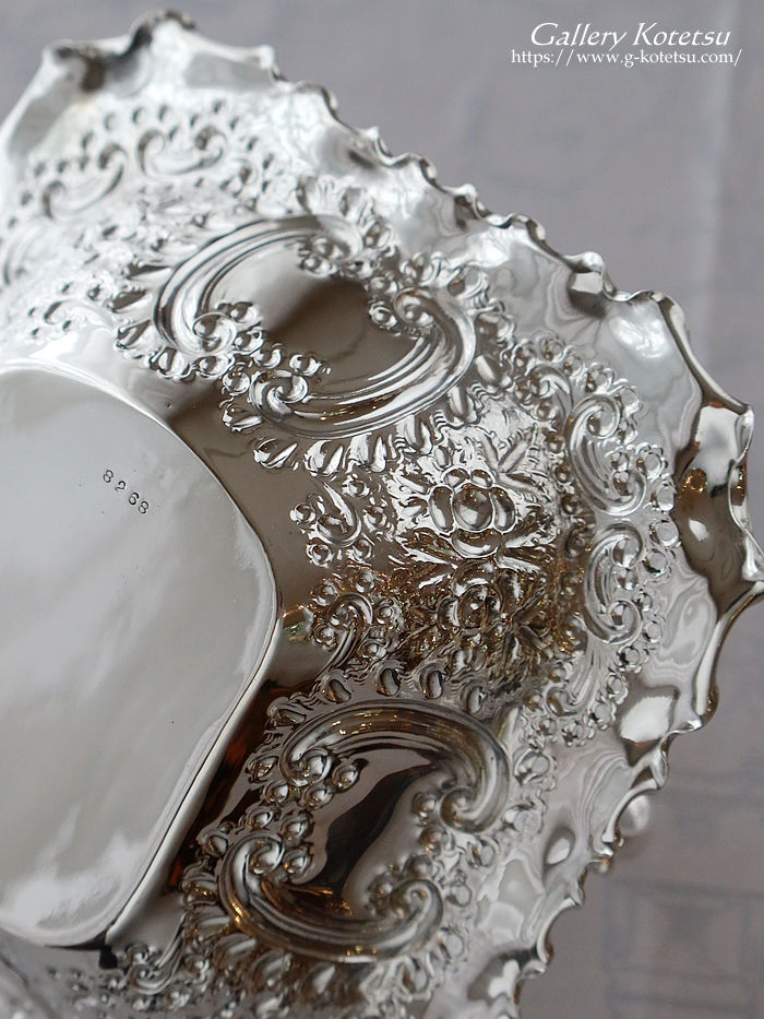 Welcome to ギャラリー虎徹 WEB