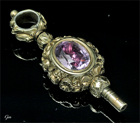 ウォッチキイ（鍵巻き式懐中時計の鍵） アンティーク