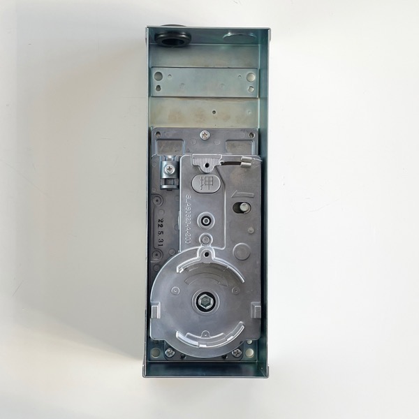 小池ガラス店 / 排煙窓