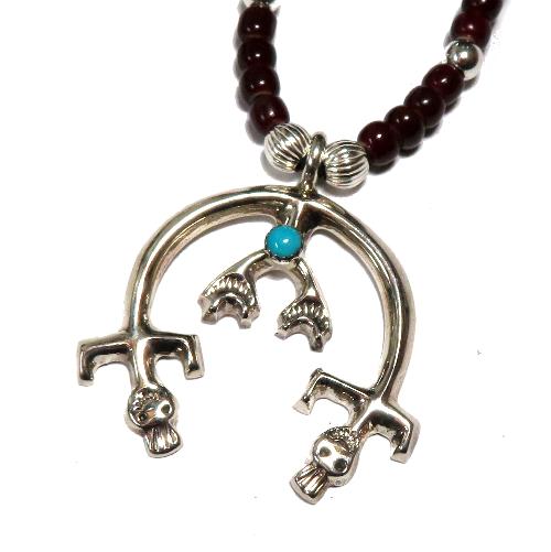 ナジャ NAJA型のインディアンジュエリー ナバホ族、ズニ族