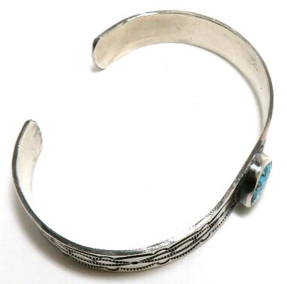 インディアンジュエリー バングル ナバホ族製作のブレスレット