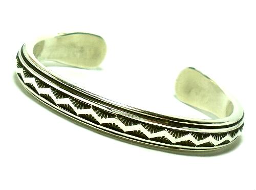 インディアンジュエリー シルバーブレスレット・バングル