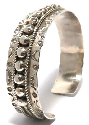 インディアンジュエリー シルバーブレスレット・バングル