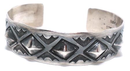 インディアンジュエリー シルバーブレスレット・バングル