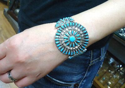 インディアンジュエリー ナバホ族のニードルポイント ブレスレット