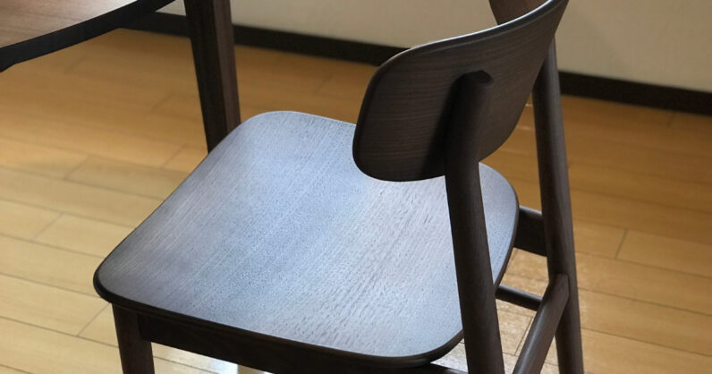 無印良品 ラウンドチェア ウォールナット」のレビュー【口コミは