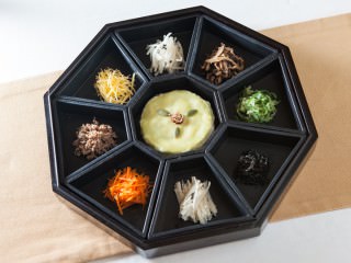 九節板(8種の具の薄焼き巻き)｜韓国料理・グルメガイド｜韓国旅行