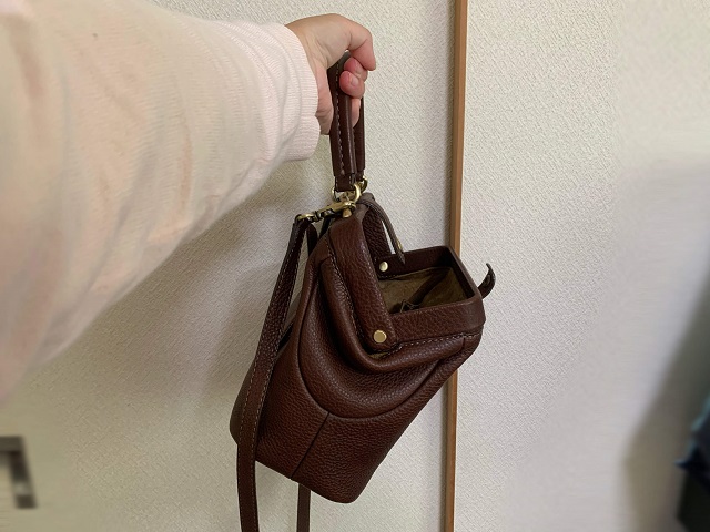 トーンオイルヌメ「ポストミニショルダー」レビュー。可愛すぎる | 革