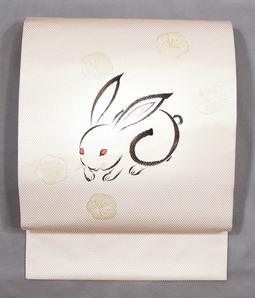 うさぎと梅」手描名古屋帯（作家物）(r31'092Bi) 帯紹介