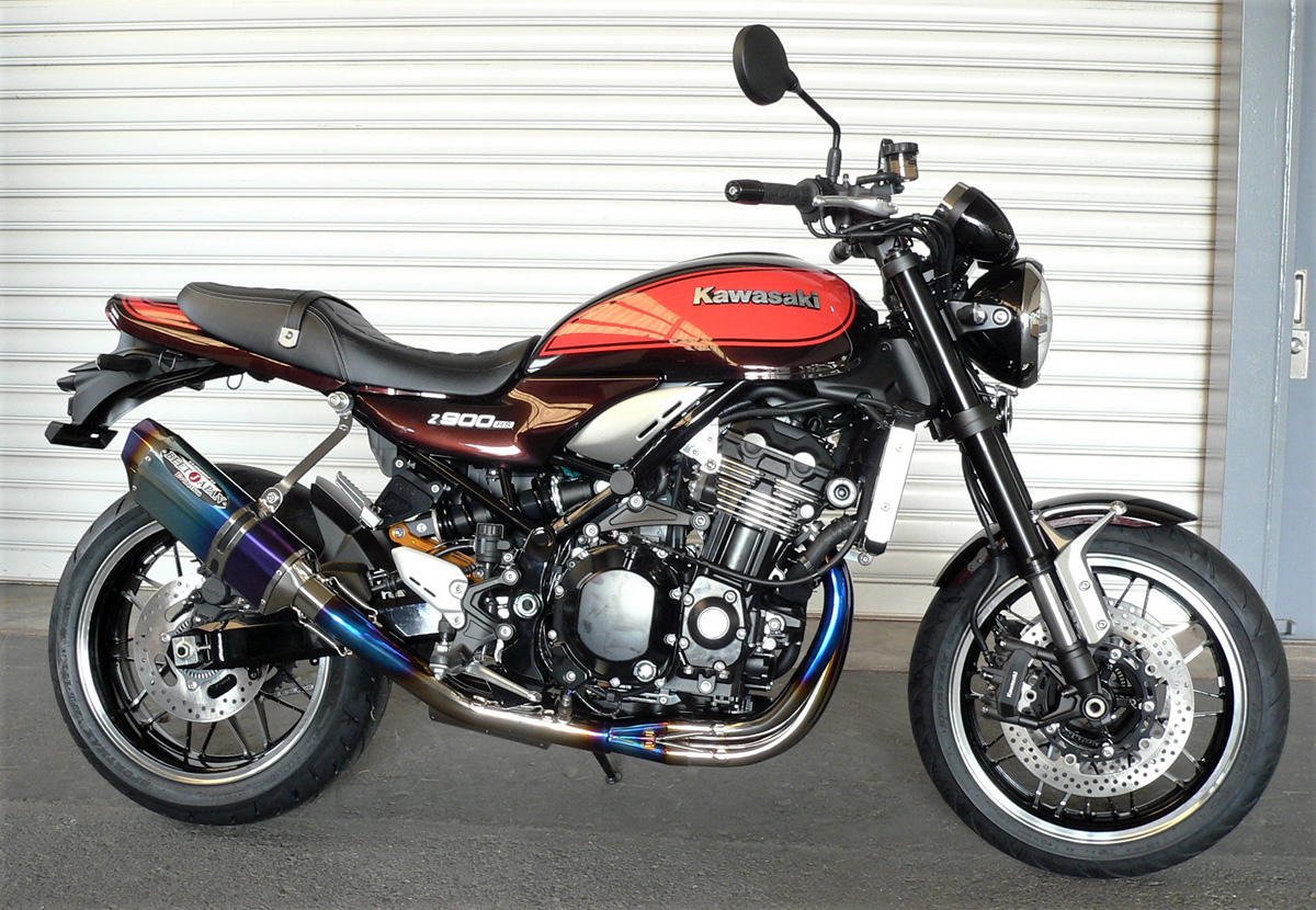 BEETより、Z900RS用のフルエキゾーストシステム&スリップオンマフラー