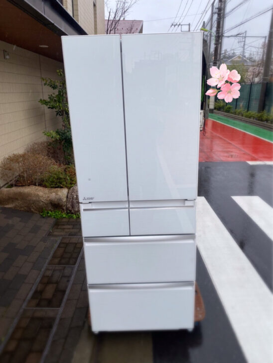 三菱 6ドア冷蔵庫 MR-WX61Z-W1 2016年製の 出張査定 で世田谷区へ