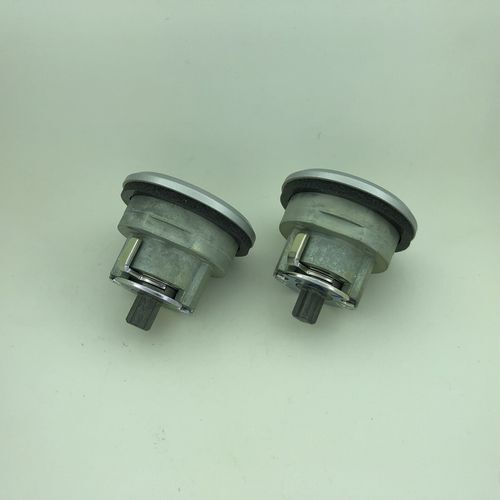 三協立山アルミ 玄関プロセレーネ MIWA(美和ロック) FDG用 鍵 交換