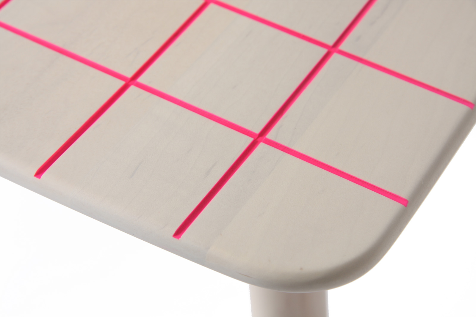 Colour Stool ‒ KARIMOKU NEW STANDARD (KNS)