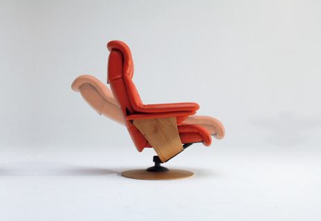 THE FIRST｜カリモク家具の「定番」 ｜ カリモク家具株式会社