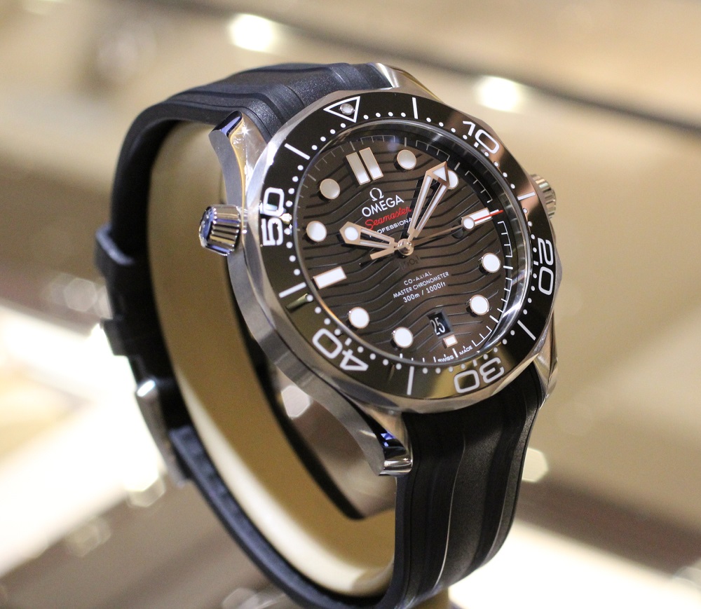 オメガ】人気モデルシーマスター ダイバー300 を語る！！ラバーベルト
