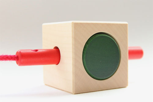 Naefネフ社 シグナ：はじめてのひも通しあそびに | krtek select toys