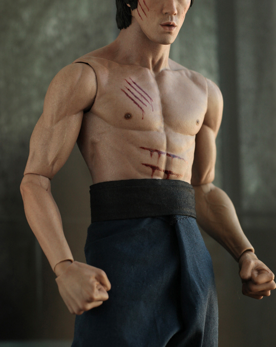 もっと！HOT！ vol.04 進化し続けるブルース・リー。｜マガジン｜株式