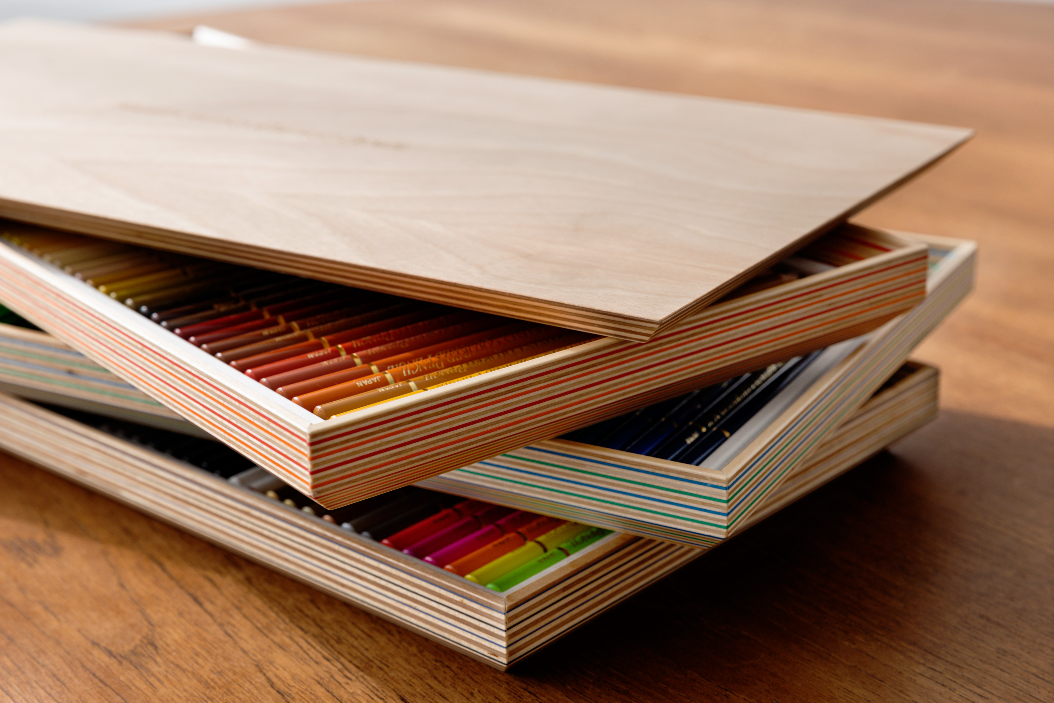 ホルベイン アーチスト色鉛筆 ウッドボックス 150色セット|ホルベイン