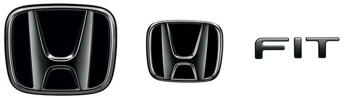 エンブレム｜エクステリア｜フィット｜Honda Access｜Honda公式サイト