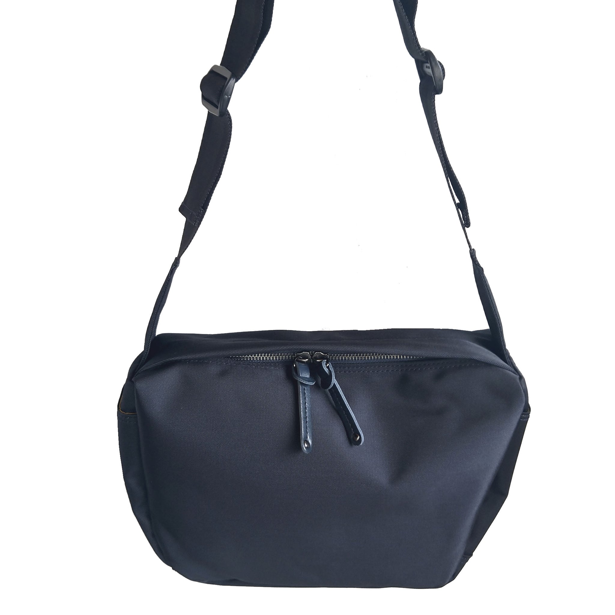 日本製／国産／小さめ／コンパクト／ショルダーバッグ／ボディバッグ