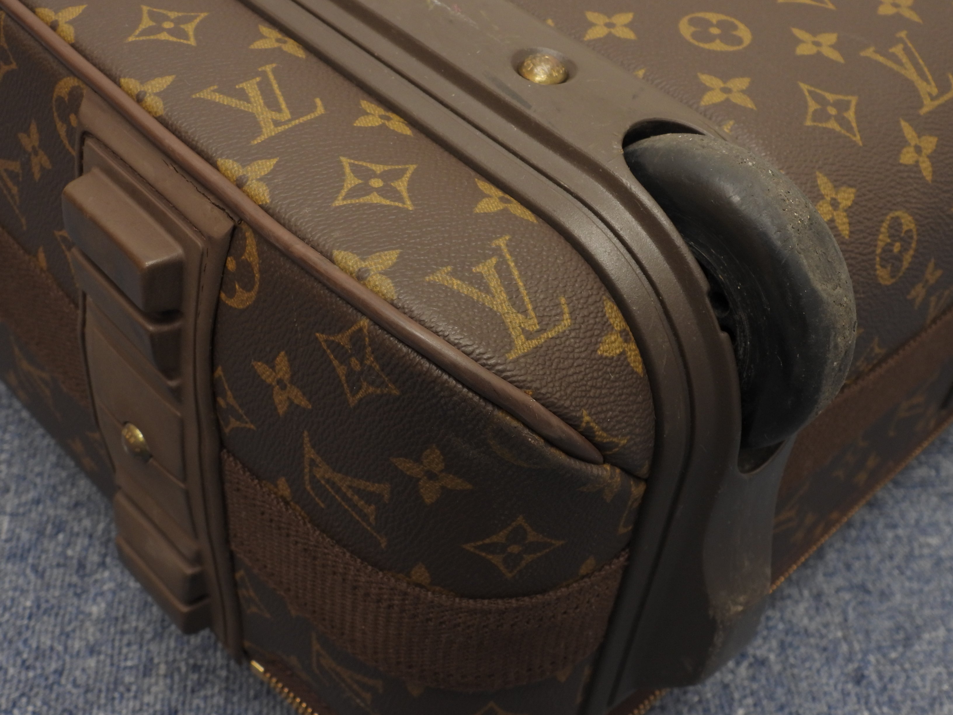 ルイヴィトン ペガス60 M23250 モノグラム 旅行用キャリーバッグ