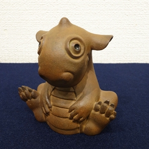 籔内佐斗司の作品に関する査定、鑑定、買い取りはお気軽にご相談下さい