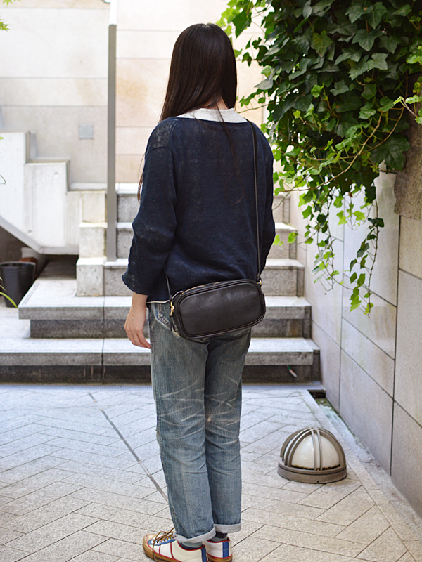 ふっくらフォルムが可愛いレディースショルダーポシェット / 革鞄の