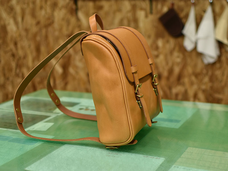 最近注目したリュック、クラシカルバックパック(R-23)｜革鞄・革小物の