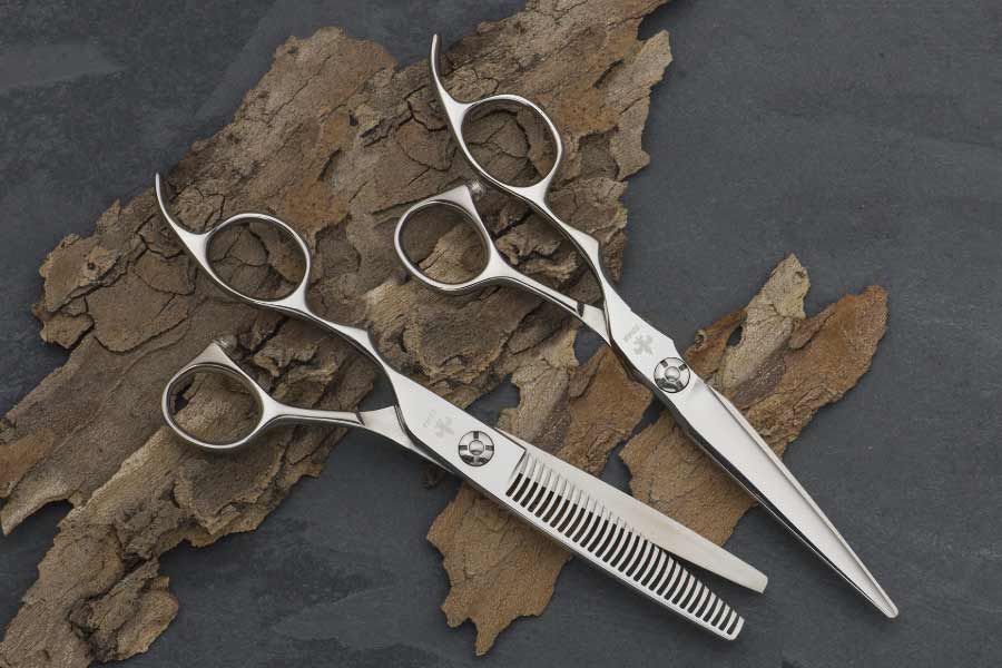 飛燕シザーから、「DOWA」 ドーワ 高性能シザー、セニング シリーズ