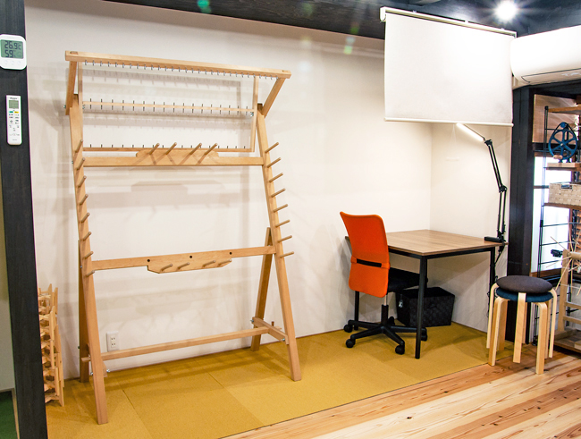 稲垣機料⊕（ぷらす）手織り道具のレンタル作業スペース
