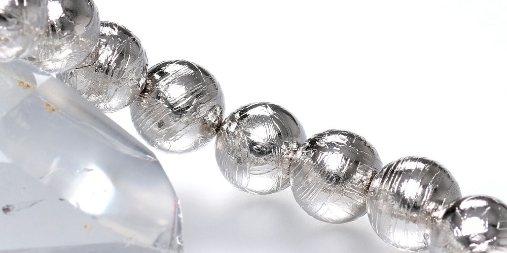 ナミビア共和国産]ギベオン隕石ブレスレット（約10mm玉/シルバーカラー