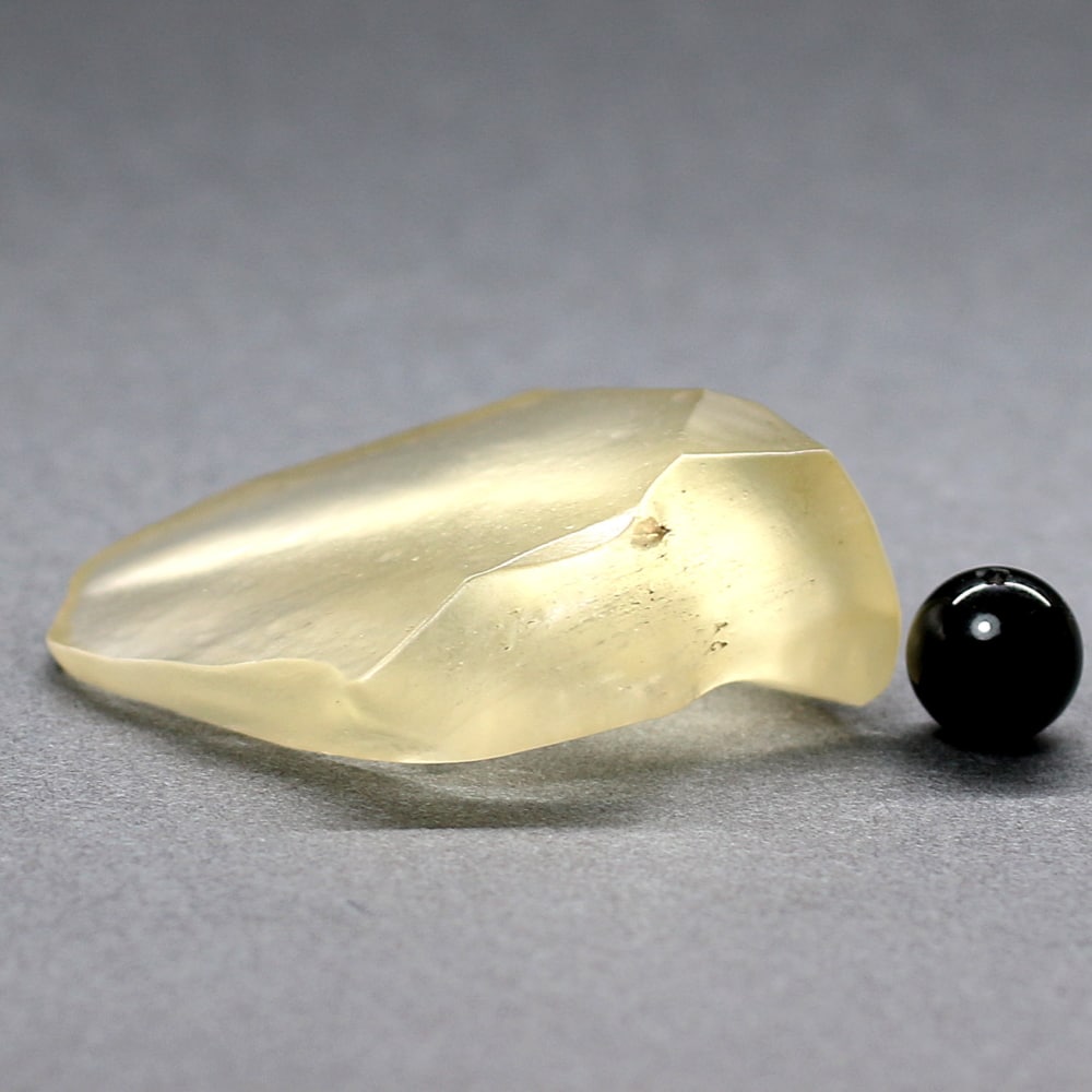 トップクォリティ]天然リビアングラス原石（26.2g） - 埼玉県吉川市の