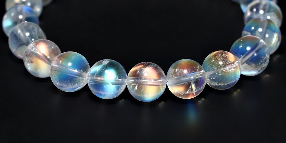 トップクォリティ/宝石質]別鉱床マダガスカル産ホワイトラブラドライト