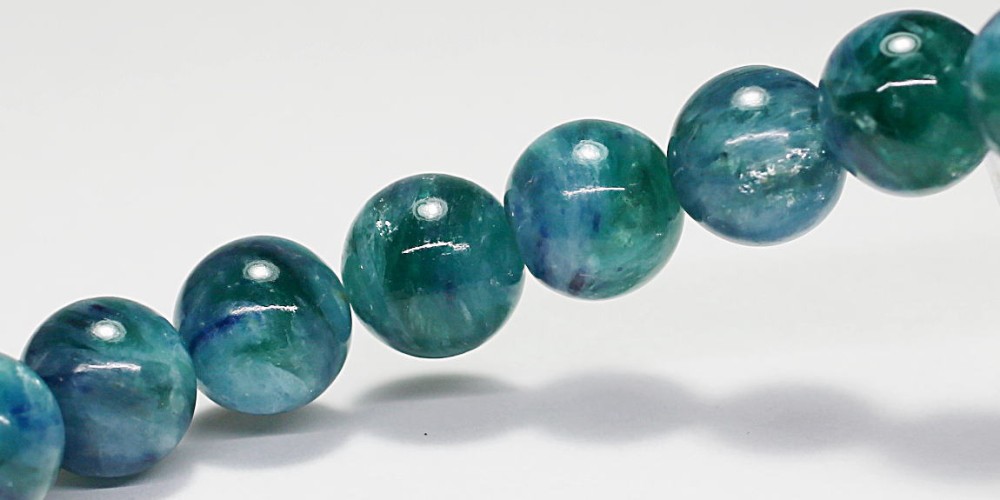 高品質]カイヤナイトインフックサイトブレスレット（約10mm玉） - 埼玉