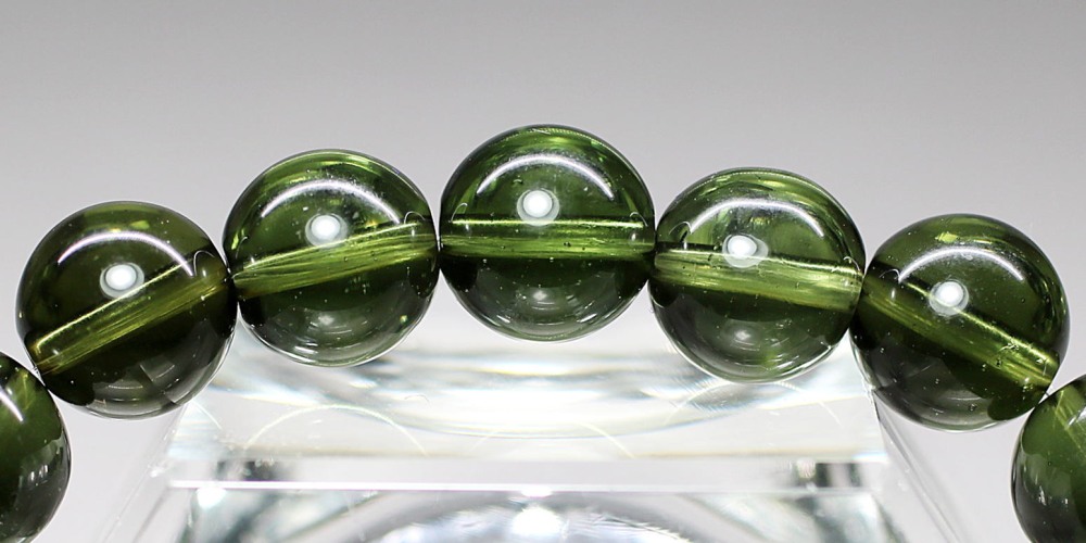 最高品質]天然モルダバイトブレスレット（約10mm玉・鑑別書付） - 埼玉