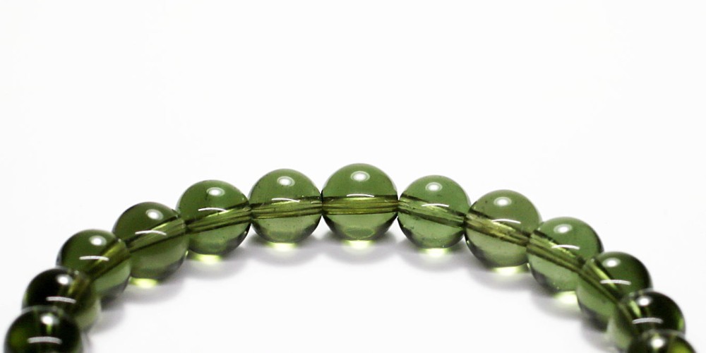 トップクォリティ]天然モルダバイトブレスレット/穴付近に若干窪みの