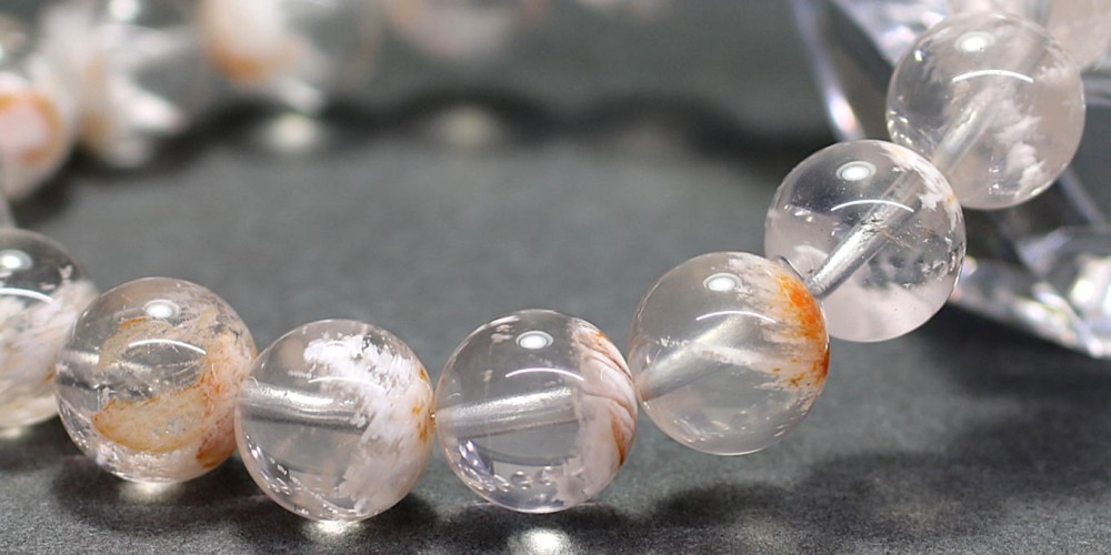 マダガスカル産]セリサイトインクォーツブレスレット（約11mm玉