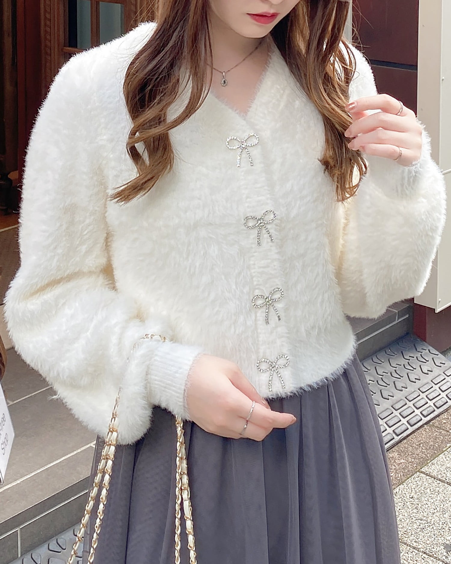 Vネックリボンボタンフェザーニットカーディガン｜INGNI(イング) 公式